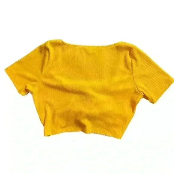 Urban Outfitters Tessa Tie Front Crop Top Size Large - Picture 6 of 9